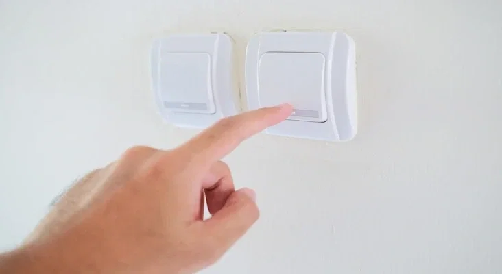 10 Cara Menghemat Listrik di Rumah Agar Tagihan Tidak Melonjak