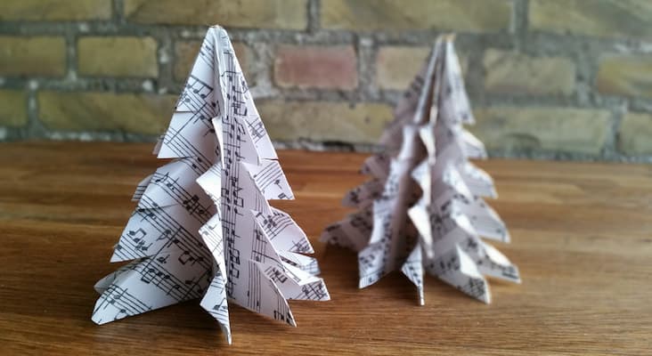 Membuat Pohon dari Kertas Karton